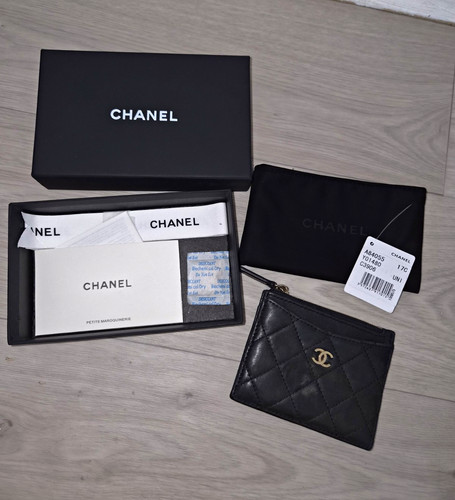 Chanel black leather quilted - chanel,